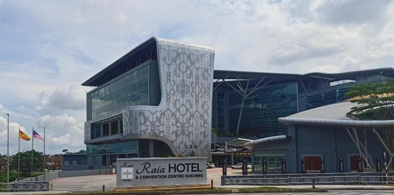 Raia Hotel & Convention Centre, Kuching